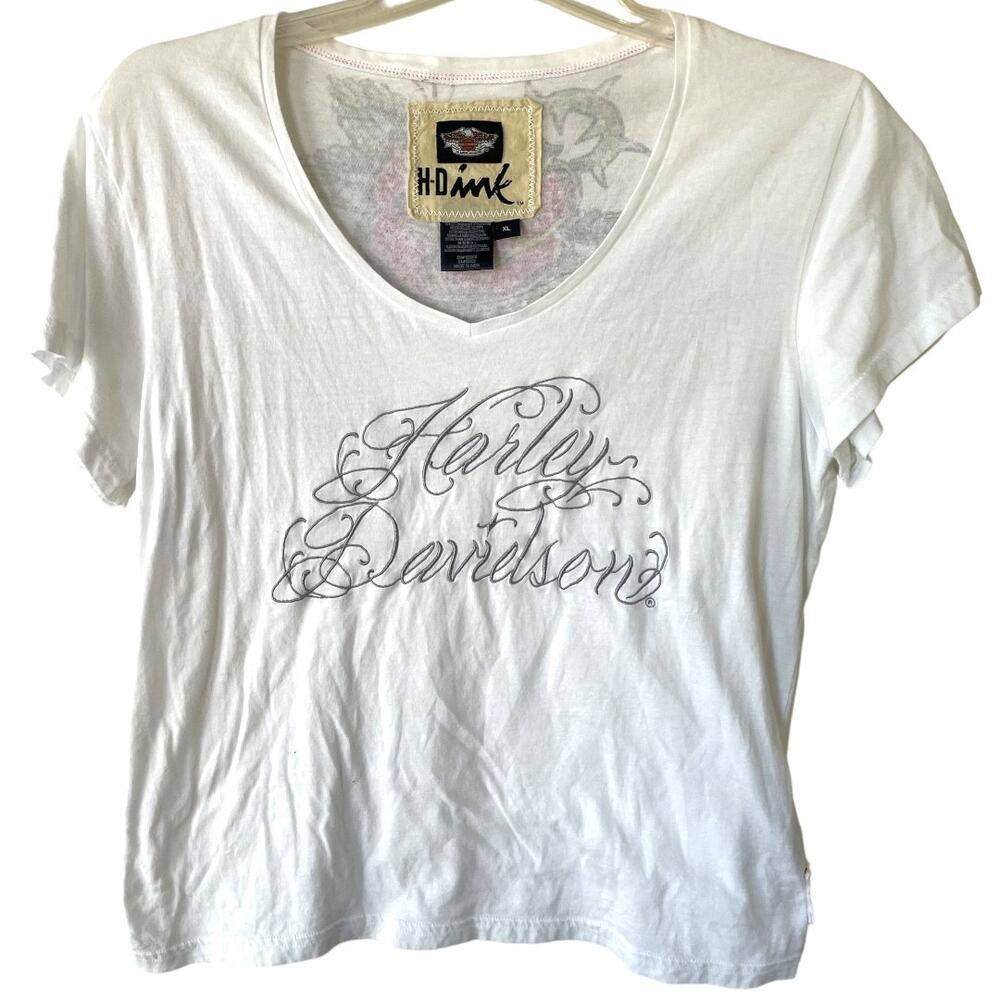 Harley Davidson Size XL White V Neck T-Shirt with Gray Embroidery